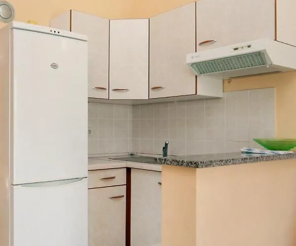 With A Parking Space Baska, Krk - 5450 Apartmán Baška